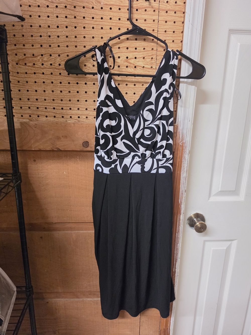 Enfocus Studio Black & White V-Neck Midi Dress